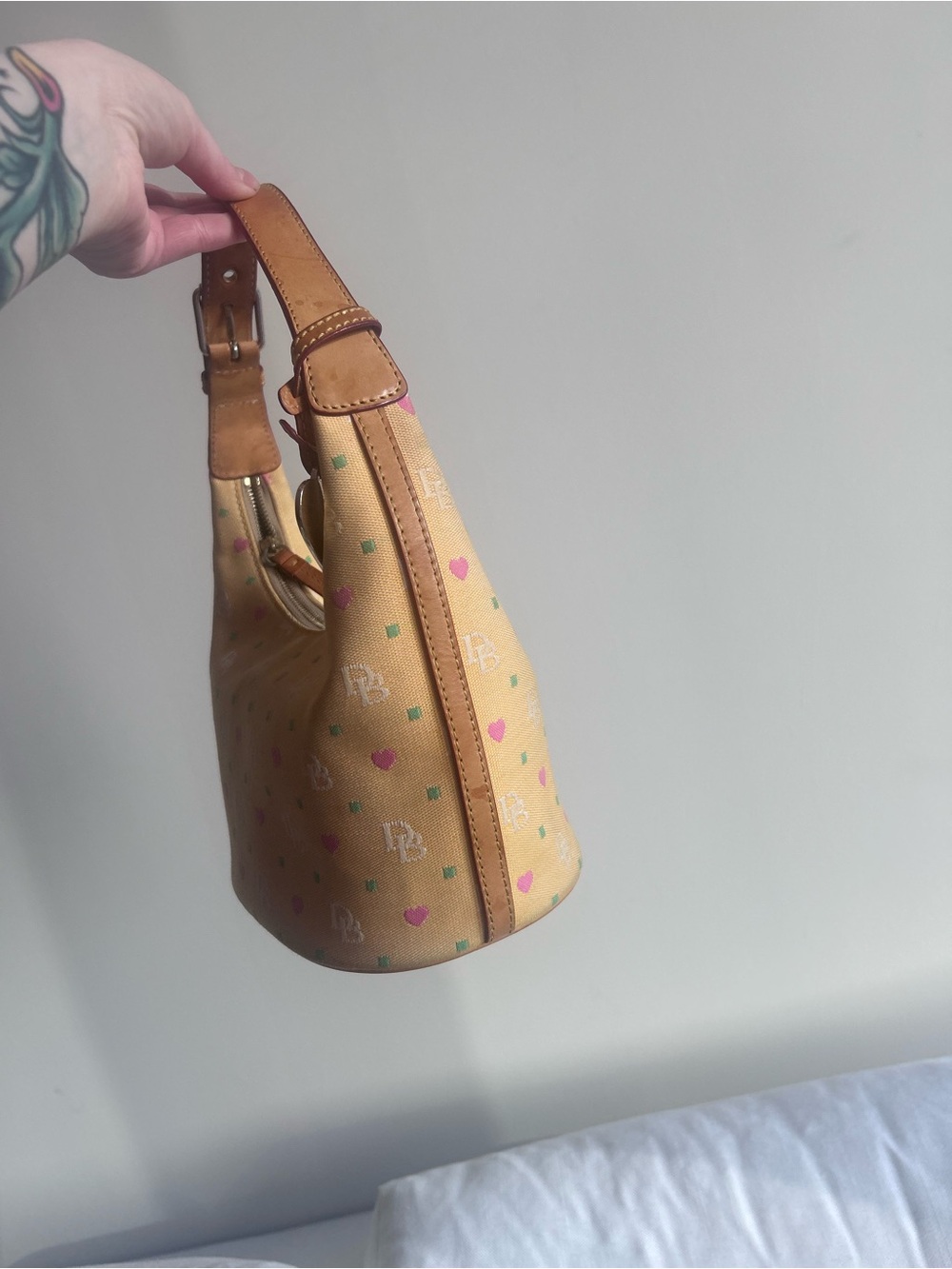 Y2K Easter Yellow Dooney & Bourke Canvas Bucket Bag with Hearts - Picture 5 of 6